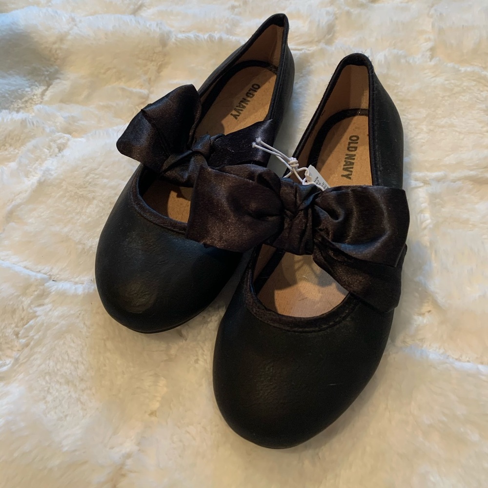 Black satin ballet flats with bow - new w/tags